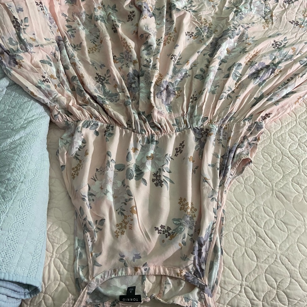 Dress - Picture 2 of 6